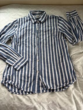 Classic Blue & White Striped Button-Down Shirt - Women